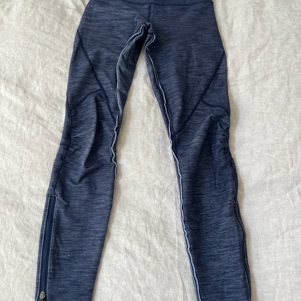 Lululemon; Urban Flow pant, Zipper ankle detail, sz 2, Deep Indigo, 27 inch